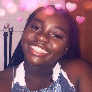 Meet your Posher, Alaina